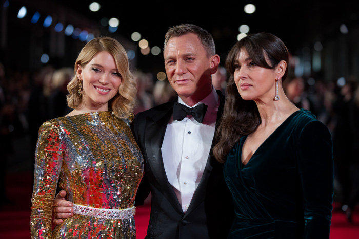 007: ������, �����.  �������� � ������: 7��������� � ������: 38
