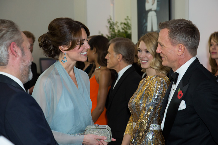 007: ������, �����.  �������� � ������: 7��������� � ������: 38