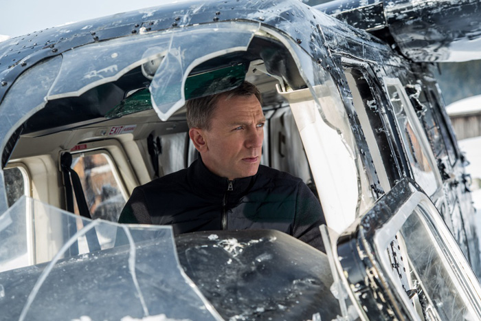 007: ������, �����.  �� ����: ������ ����� �������� � ������: 7��������� � ������: 38