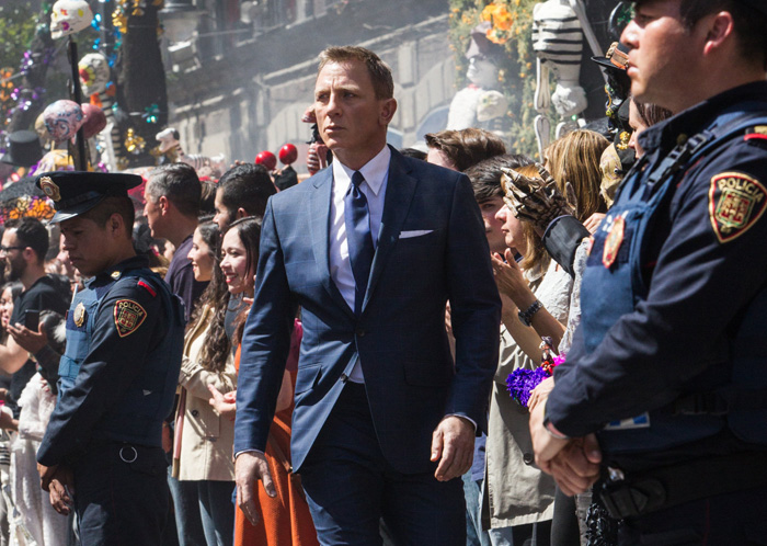 007: ������, �����.  �� ����: ������ ����� �������� � ������: 7��������� � ������: 38