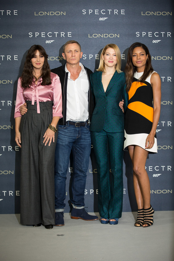 007: ������, �����.  �� ����: ������ �����, ������ �������� �������� � ������: 7��������� � ������: 38