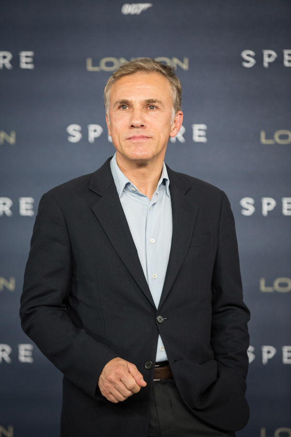 007: ������, �����.  �� ����: ������� ����� �������� � ������: 7��������� � ������: 38