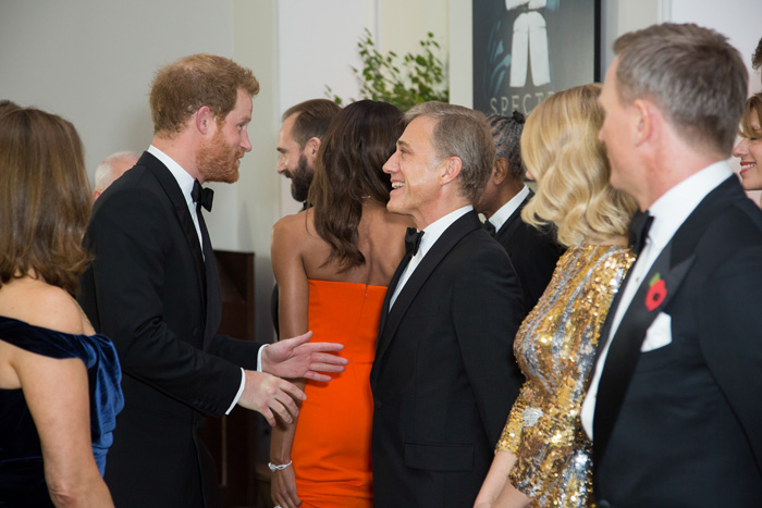 007: ������, �����.  �������� � ������: 7��������� � ������: 38